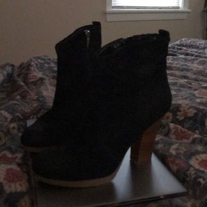Enzo Angelini booties